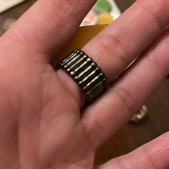 Yellow Rhinestone Stretchy Heart Ring nwot - Picture 3 of 5